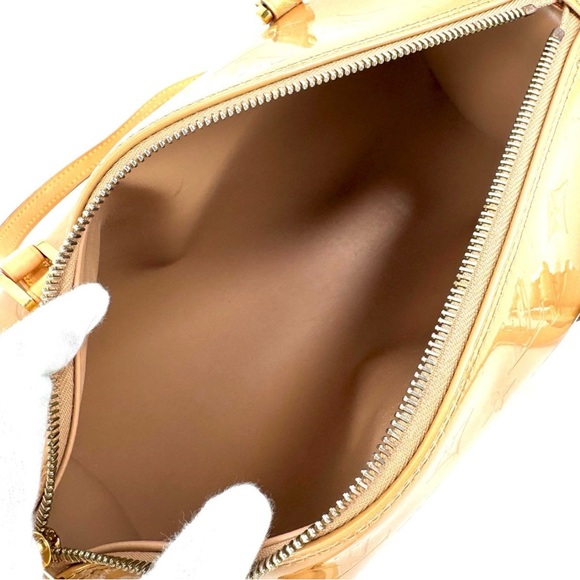 Louis Vuitton Monogram Vernis Bedford Bag
Authentic - Picture 9 of 17